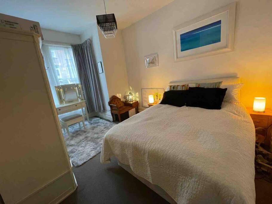 One/Two Bedroom Apartment Close To Sea & Centre Hastings Eksteriør billede